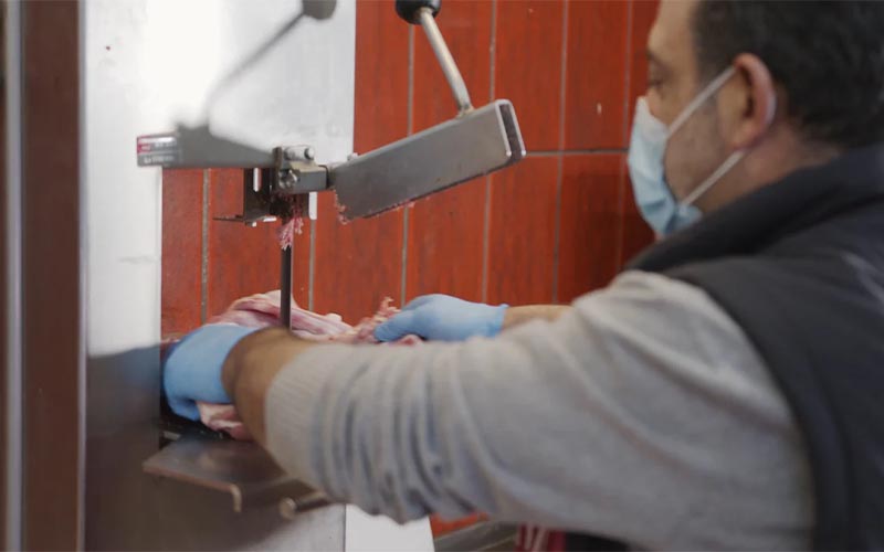 How to Select the Meat Cutting Machine for Your Business Needs