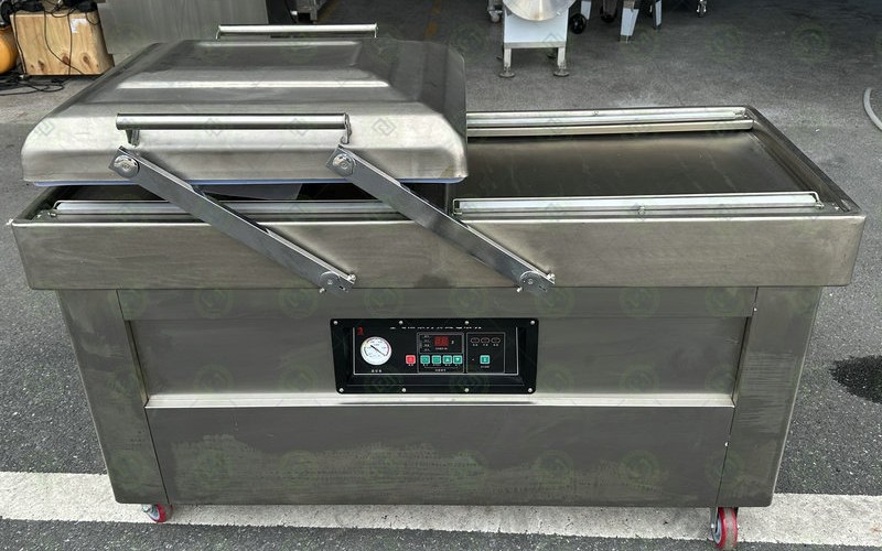 vacuum packing machine